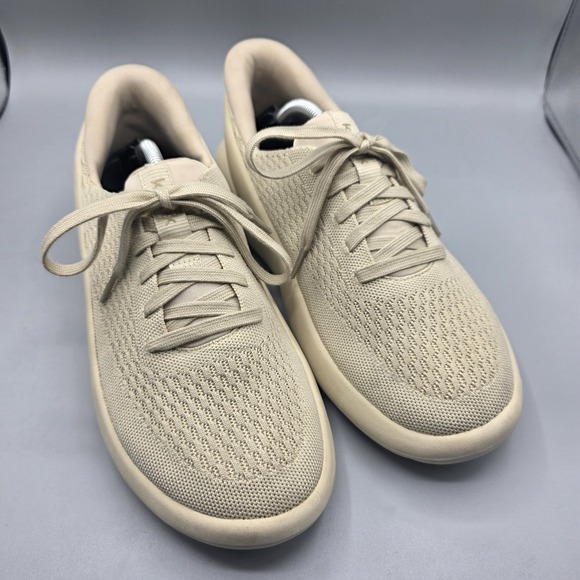 Kizik Roamer Shoes Womens 9 Mens 7.5 Beige Knit Slip On Hands Free Comfort